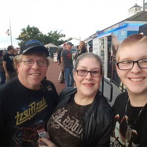 Meet your Posher, Elaine